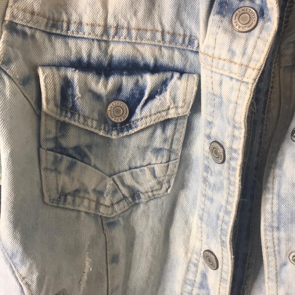 Jean Jacket - Picture 3 of 5